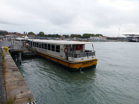 Vaporetto Venedig Terminal