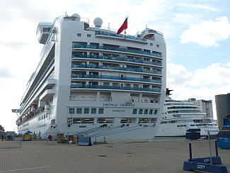 Emarald Princess & Seabourn Soujourn