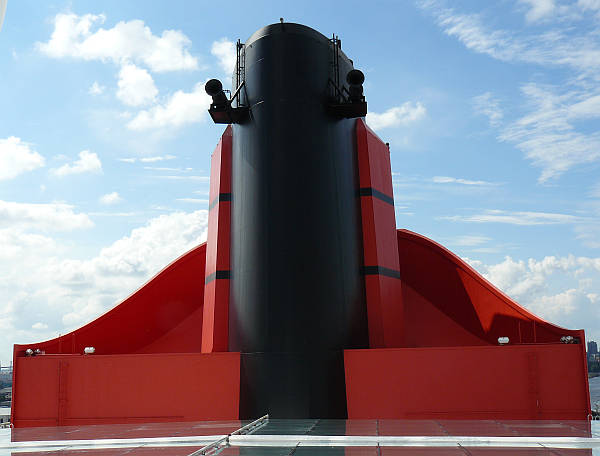 QM2 Schornstein