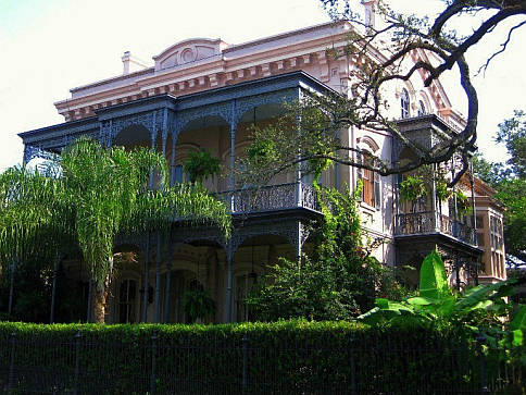 Garden Distrikt Villa