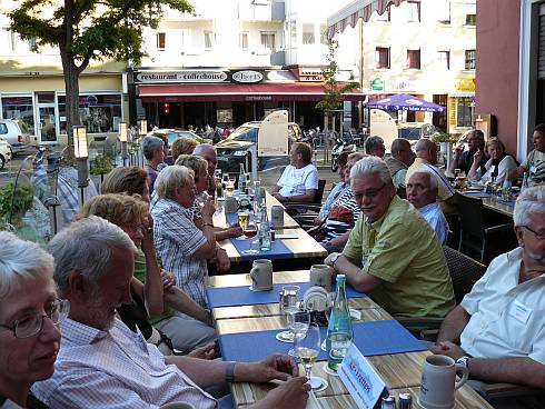 Erstes Abendessen